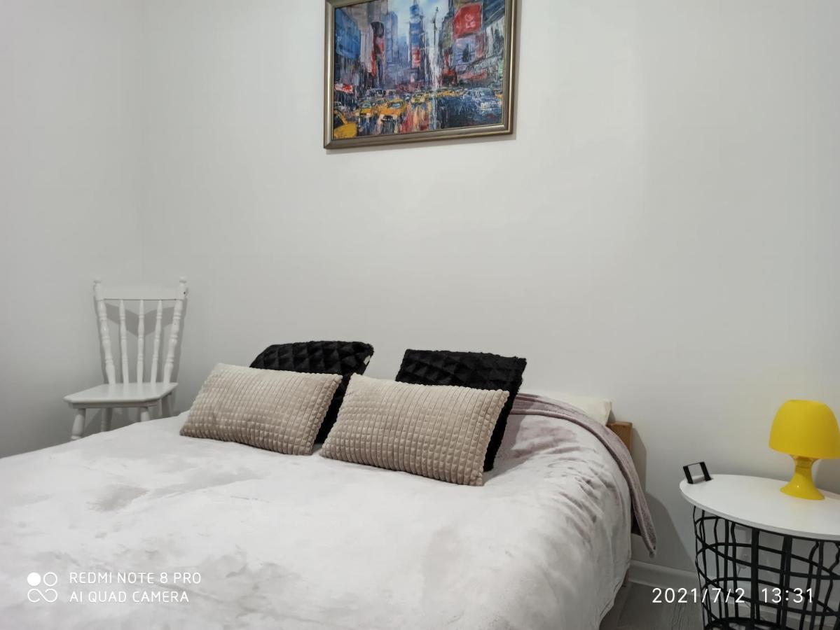 Apartament "Krokus" ギジツコ エクステリア 写真